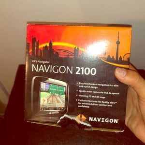 NAVIGON 2100